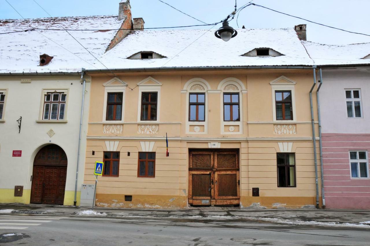 Ronis Apartments Сибиу Экстерьер фото